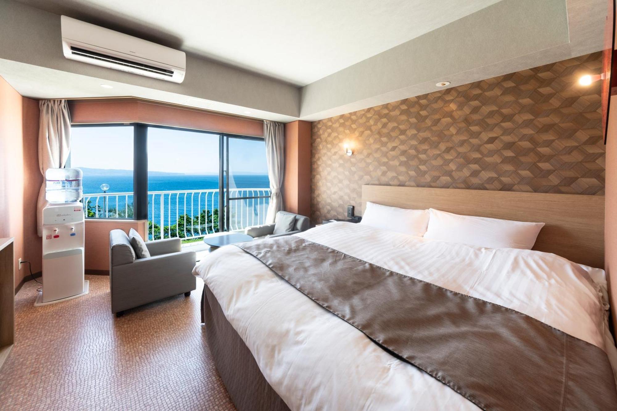 Nagasaki Chapel Coconuts Hotel ＆Resort Isahaya المظهر الخارجي الصورة