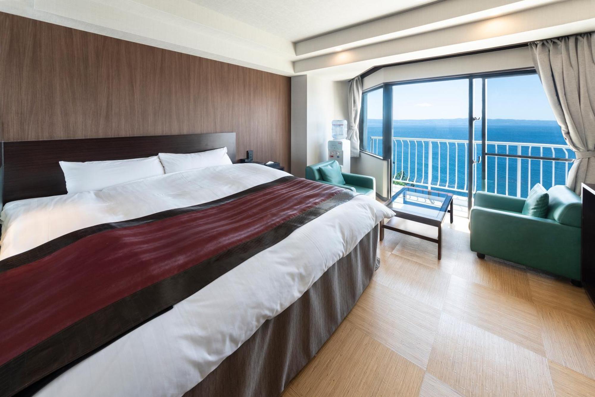 Nagasaki Chapel Coconuts Hotel ＆Resort Isahaya المظهر الخارجي الصورة