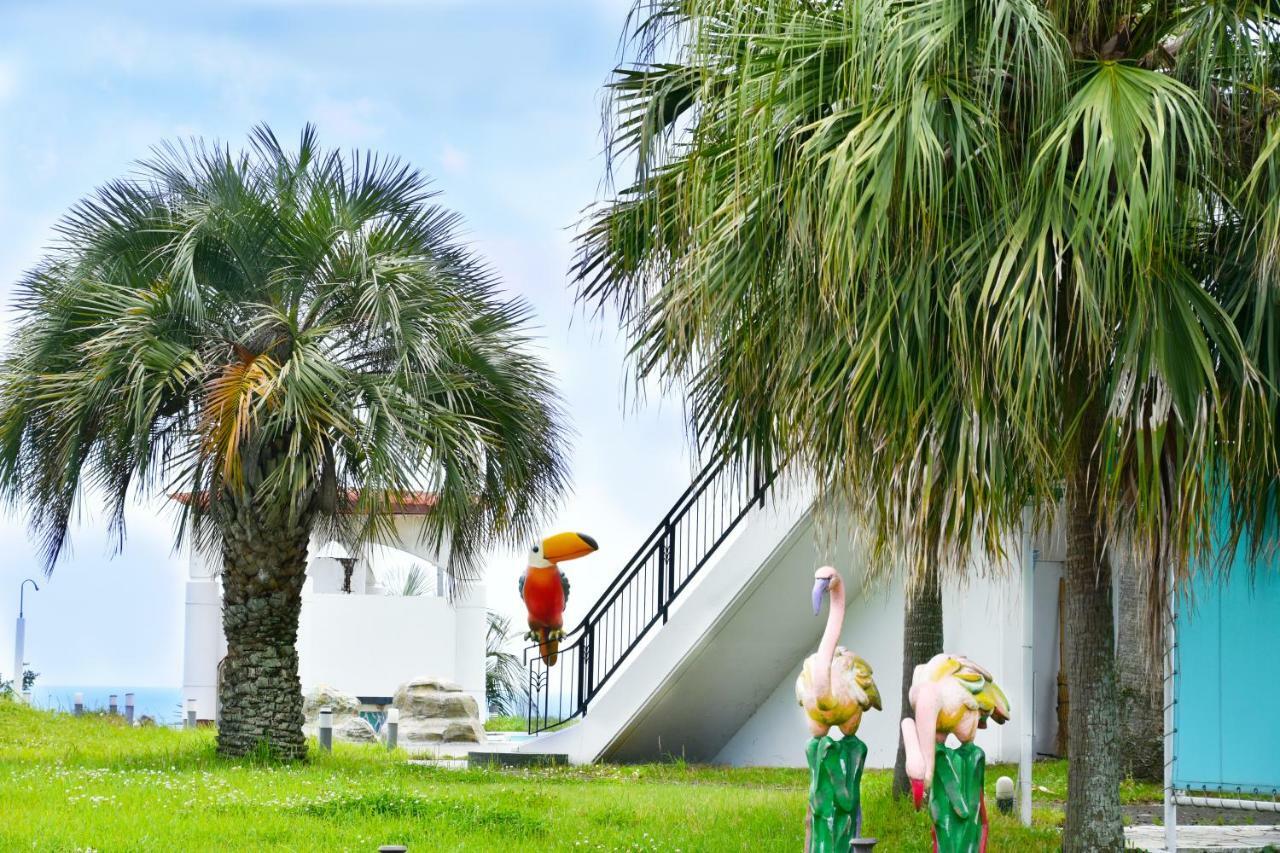 Nagasaki Chapel Coconuts Hotel ＆Resort Isahaya المظهر الخارجي الصورة